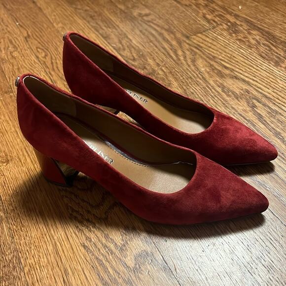 Donald Pliner Suzette Suede Block-Heel Pumps Size 6 - Picture 1 of 7